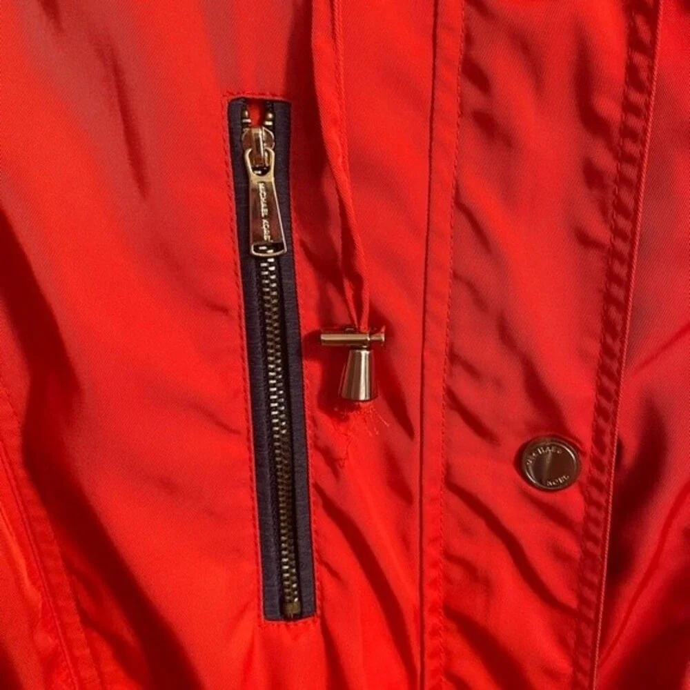 Michael Kors Hooded Raincoat. Gold Zippers. Multiple Pockets. Size Medium